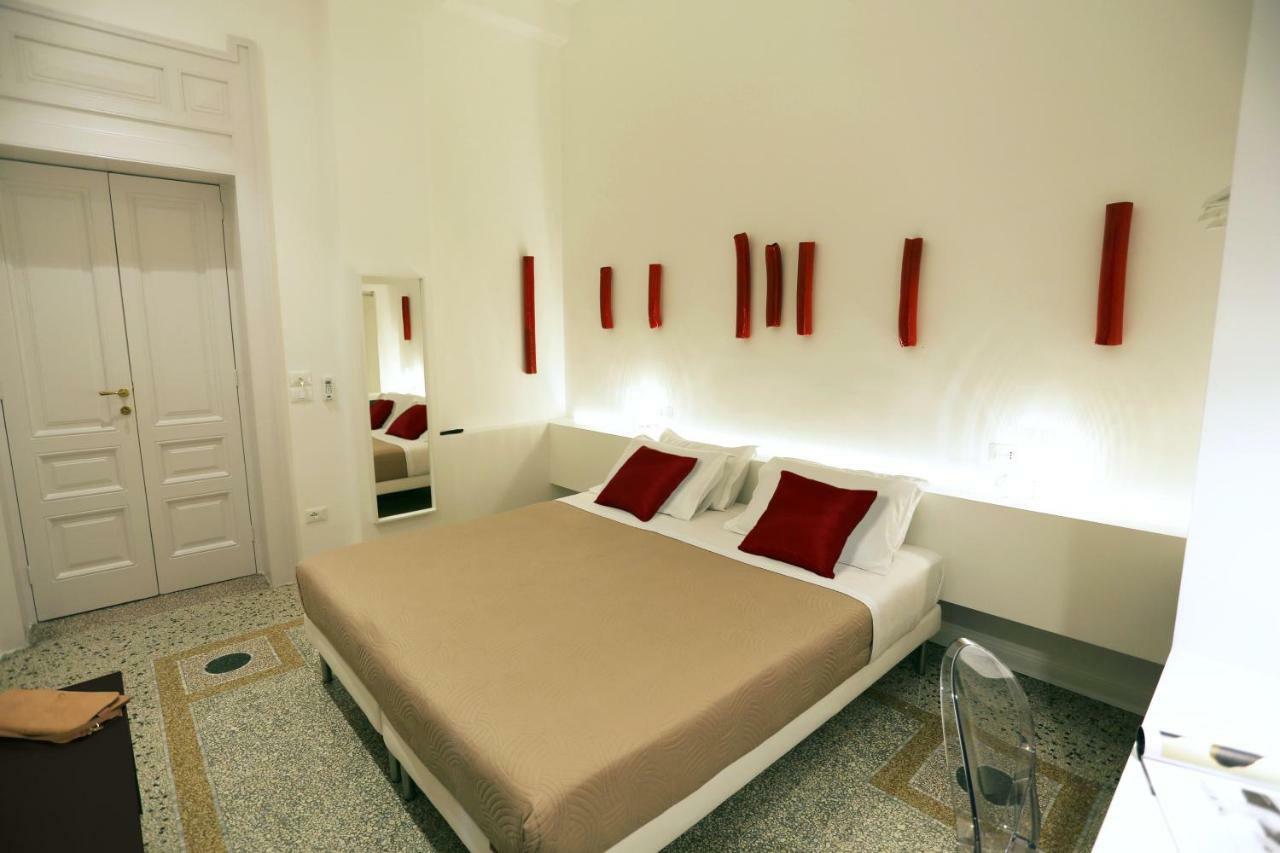 Re Ruggero Rooms Реджо-ди-Калабрия Экстерьер фото